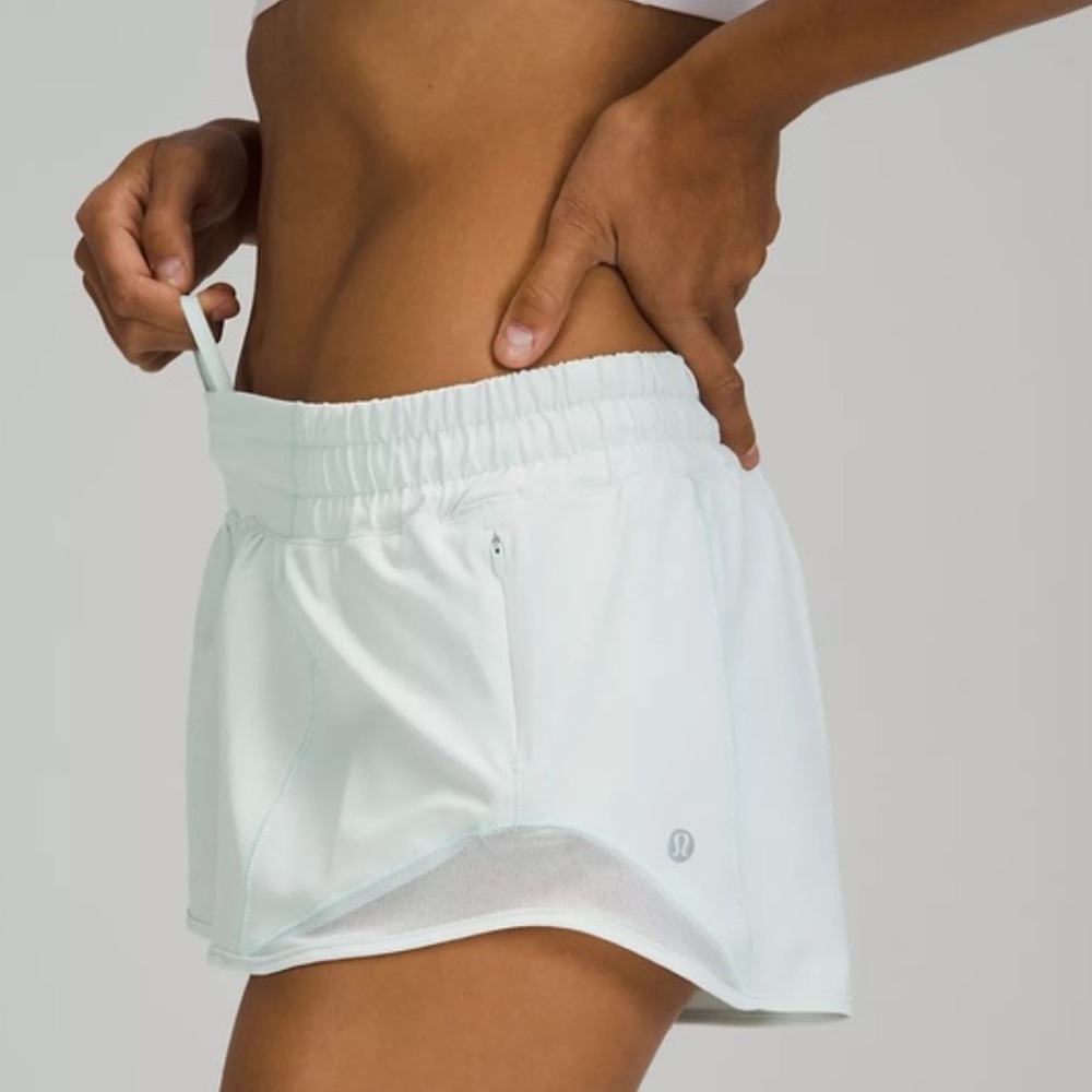 Lululemon Hotty hot low-rise lined short 2.5” in Ocean Air